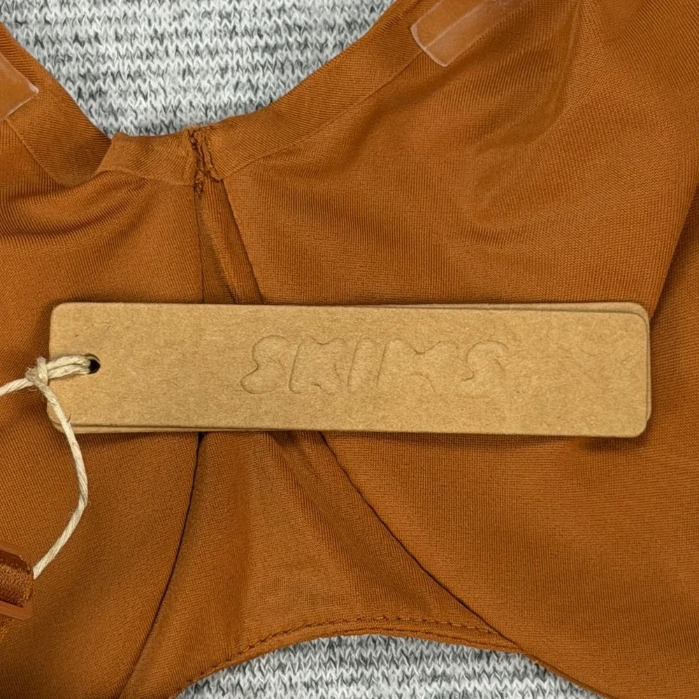 SKIMS Smoothing Intimates Strapless Bra Bronze Underwire 42D BA-BAN-2607 NWT - Picture 7 of 14